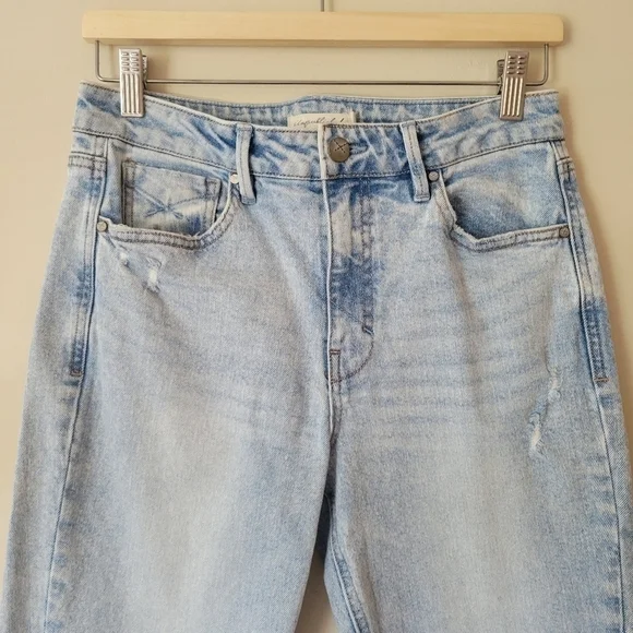 Unpublished Light Wash Debbie Mom Jean High Rise - Picture 5 of 9